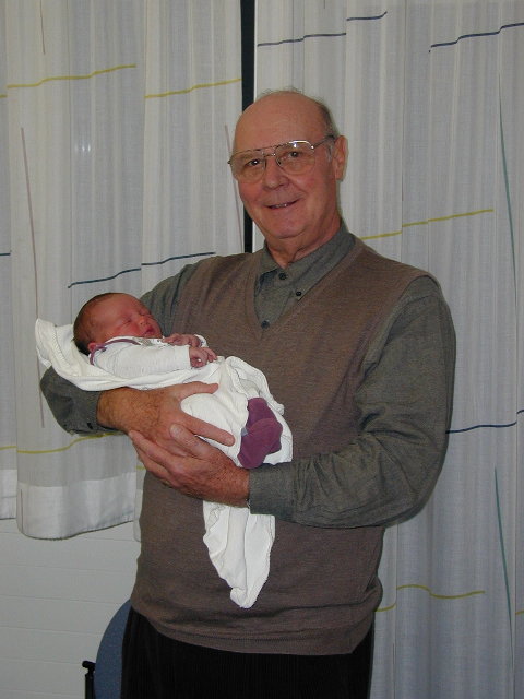 [Marcus with Grandfather, 03 Jan 2001]